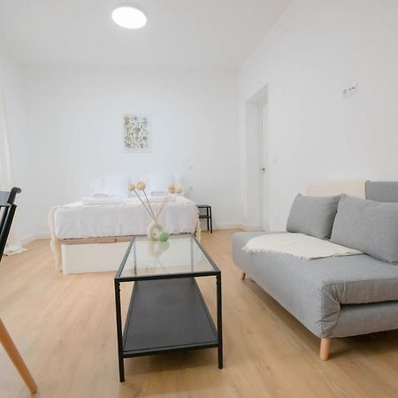 For You Rentals Encantador Y Unico Estudio Temporal En Tetuan Madrid Mlu1º1 Esterno foto